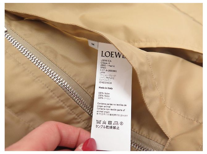 ABRIGO LOEWE IMPERMEABLE TRENCH CUELLO ACOLCHADO M 40 OVERSIZE BEIGE - vista 9