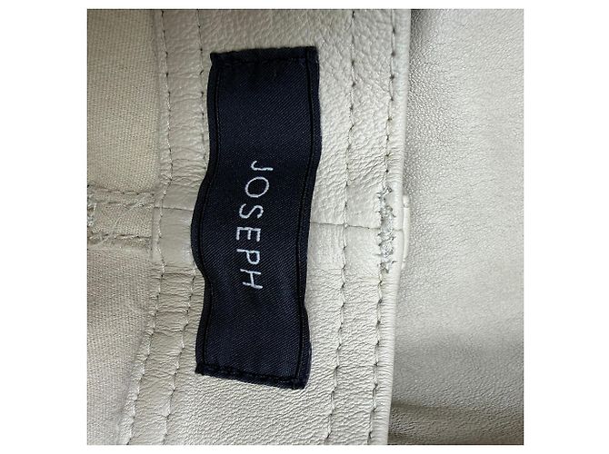 Pantalones Rectos Joseph en Cuero Beige - vista 3