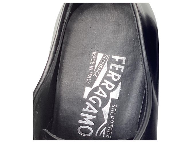 Salvatore Ferragamo Scarpe Derby Stefano Ferragamo in pelle nera Nero - vista 10