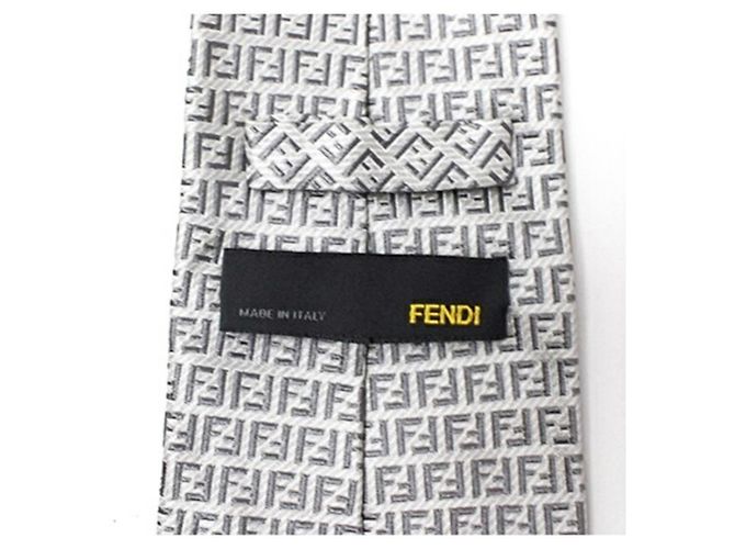 Cravatta in seta Fendi motivo Zucca FENDI Uomo - vista 4