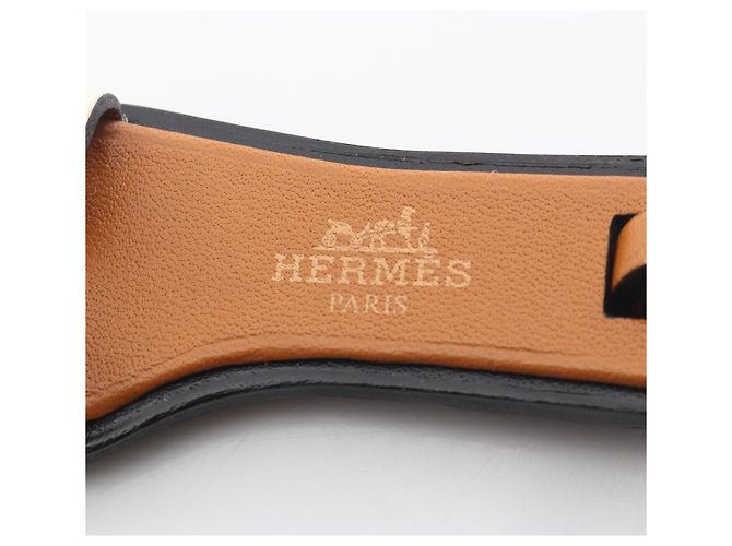 Accessorio in pelle Hermès Oran Nano Charm per donne in marrone e avorio - vista 3