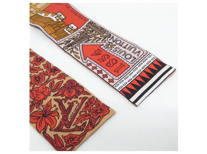 Louis Vuitton Bandeau BB Jeu de Scarf/Muffler Beige - view 2