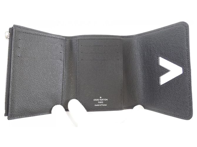 Billetera Compacta Twist Epi Louis Vuitton Negro - vista 6