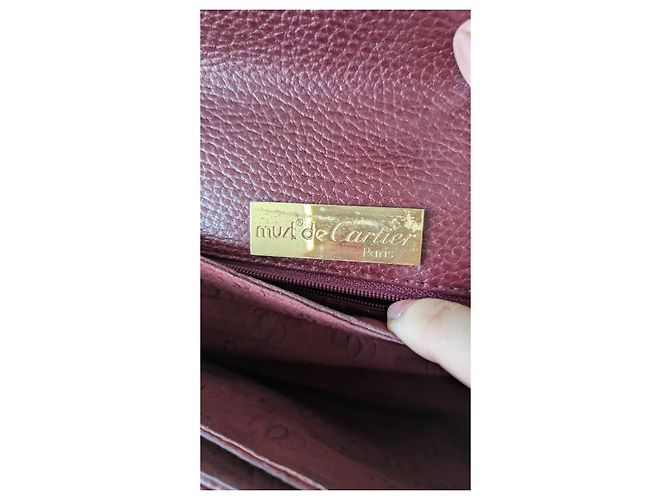 Borsa a tracolla Cartier in pelle rosso scuro Bordò - vista 12