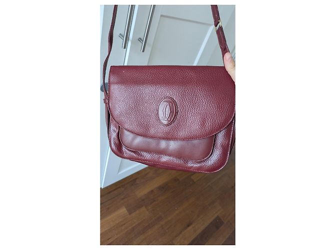 Borsa a tracolla Cartier in pelle rosso scuro Bordò - vista 6