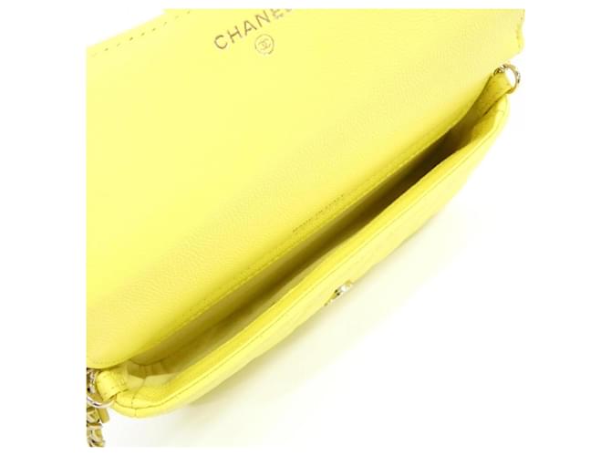 Custodia per telefono Chanel Timeless Classic Line Giallo - vista 7