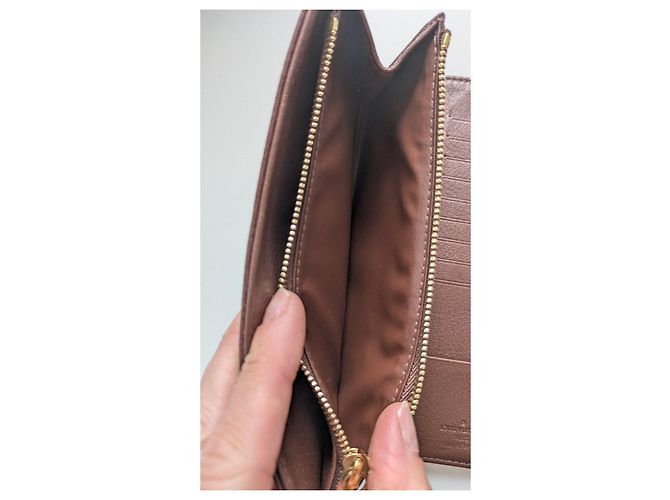Mahina Babylone Louis Vuitton Mahina Amelie leather wallet brown - view 12