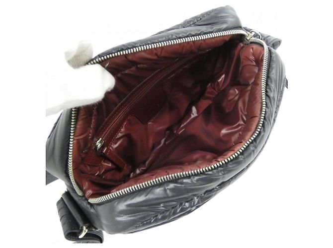 Borsa a spalla della linea Coco Cocoon di Chanel Nero - vista 8