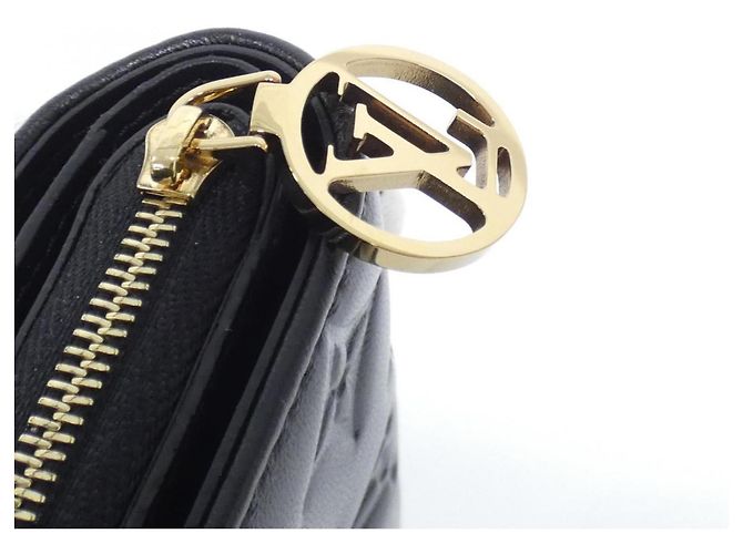 Cartera Lou Coussin Louis Vuitton Negro - vista 6