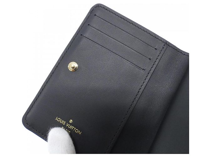 Cartera Lou Coussin Louis Vuitton Negro - vista 8