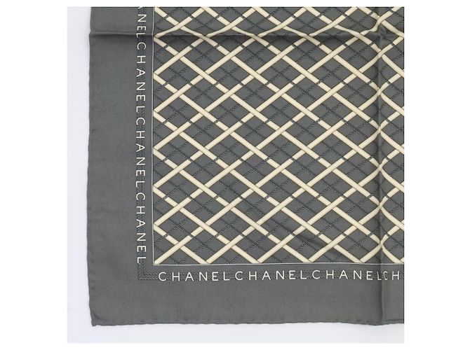 CHANEL Bandana Mini Sciarpa in Seta con Logo a Catena Design Matelassé Grigio Donna Marrone - vista 4