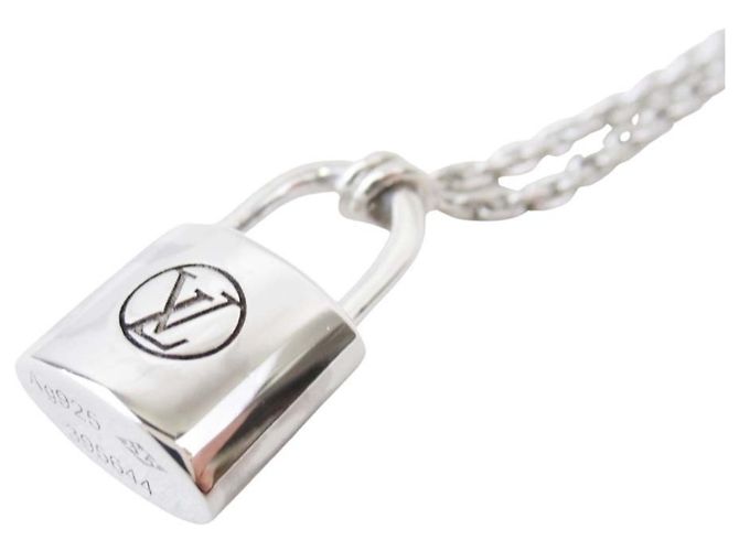 Collana con Pendente Logo LV LOUIS VUITTON Lockit in Argento per Uomini e Donne - vista 2