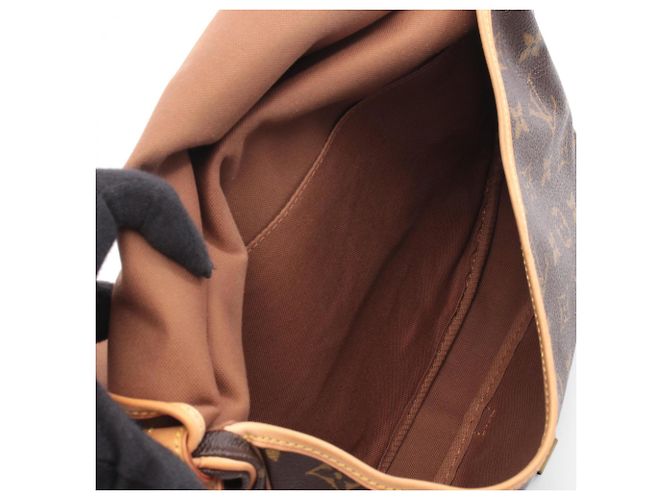 Borsa a Spalla Saumur 30 Louis Vuitton Marrone Monogramma - vista 4