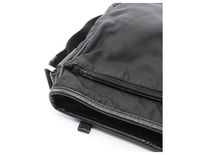 Saffiano Borsa a Spalla in Nylon Nero Prada - vista 10
