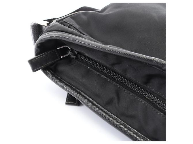 Saffiano Borsa a Spalla in Nylon Nero Prada - vista 12