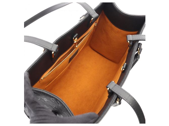 Borsa Tote OnTheGo MM Louis Vuitton Nero - vista 3