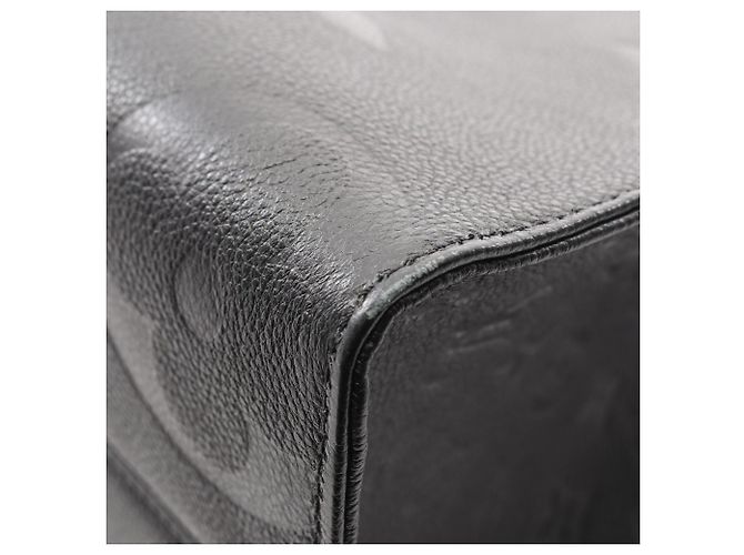 Borsa Tote OnTheGo MM Louis Vuitton Nero - vista 5