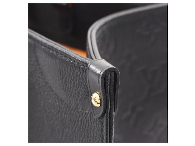 Borsa Tote OnTheGo MM Louis Vuitton Nero - vista 6