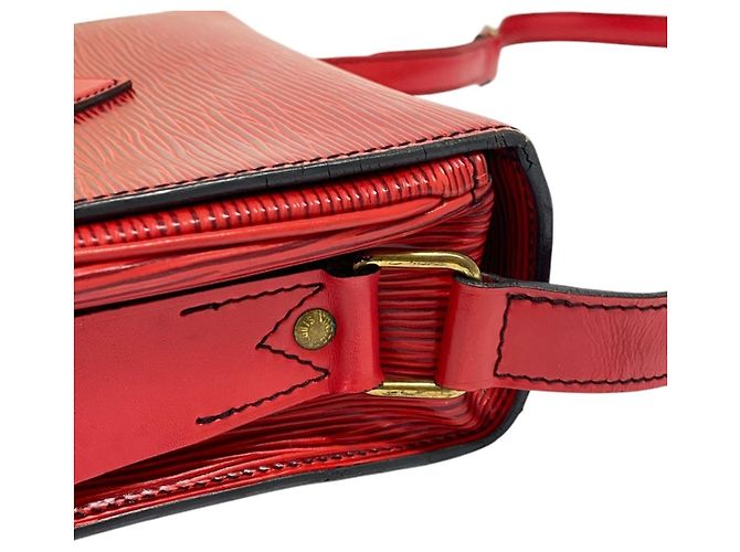 Borsa a Spalla Cartouchiere MM in Pelle Epi Louis Vuitton Rosso - vista 12