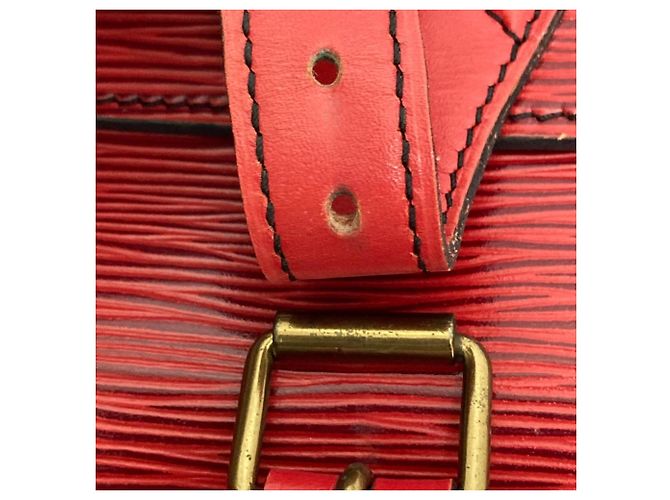 Borsa a Spalla Cartouchiere MM in Pelle Epi Louis Vuitton Rosso - vista 13