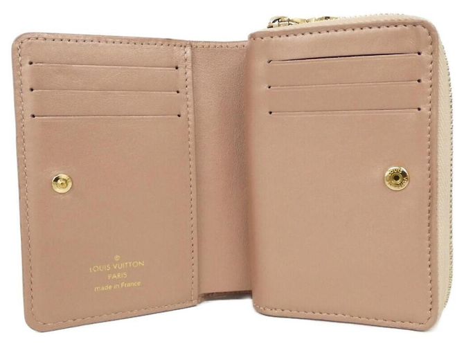 Cartera Lou Coussin Louis Vuitton Camello - vista 5