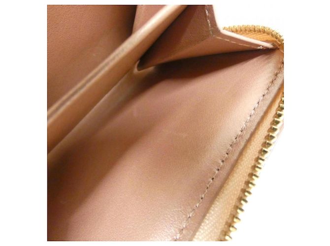 Cartera Lou Coussin Louis Vuitton Camello - vista 9