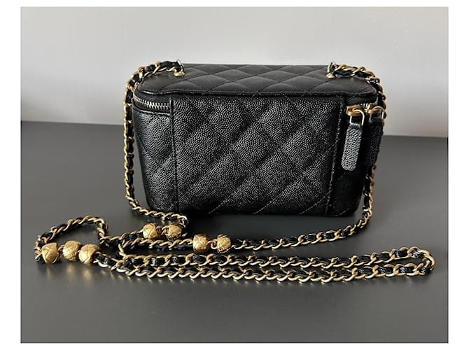 Chanel Vanity Case in pelle caviar nera Nero - vista 3