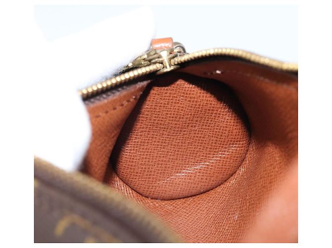LOUIS VUITTON Pochette Papillon Monogramma LV Auth BA11008 - vista 12