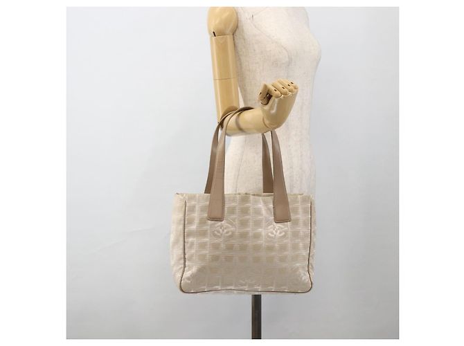 CHANEL Nuova Borsa Tote da Viaggio Nylon Beige CC Auth 174068 - vista 24