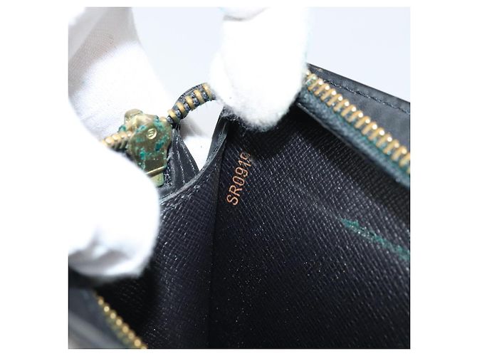 LOUIS VUITTON Pochette Uomo Epi Borsa Clutch Nera M52522 LV Auth LNZ204 Nero - vista 12