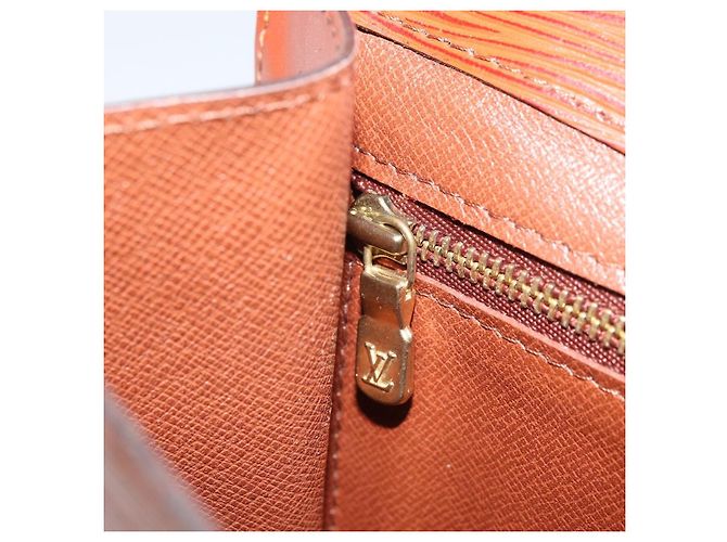 LOUIS VUITTON Clutch Montaigne 23 Epi Marrone M52663 LV Auth bs33790 - vista 20