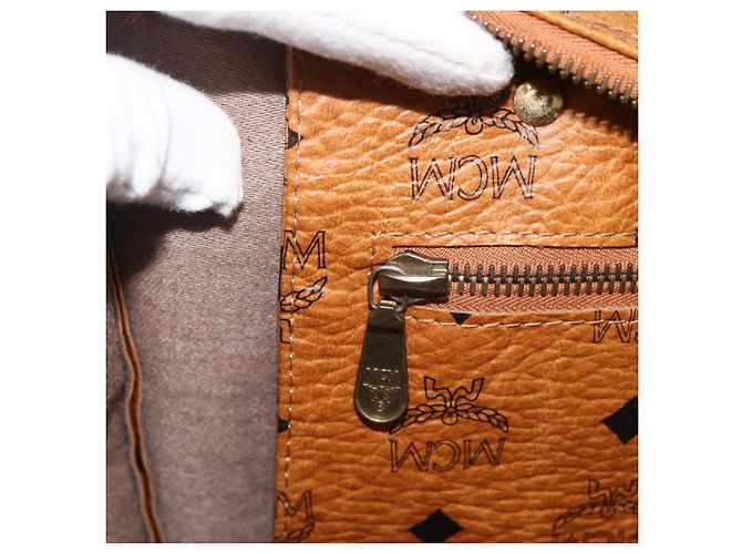 Borsa a Spalla MCM Vicetos Logogram in Pelle PVC Marrone Oro Auth 172151 D'oro - vista 20