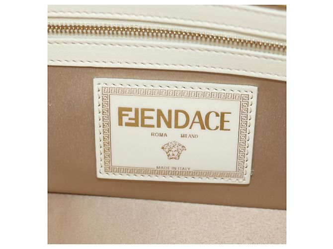 Borsa Mamma Baguette in tela Zucca FENDI Fenderche VERSACE bianca Auth 173367SAM - vista 22