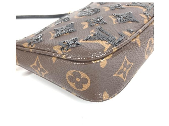 Pochette Accessoires Monogram in Paillettes Louis Vuitton Marrone Monogramma - vista 5