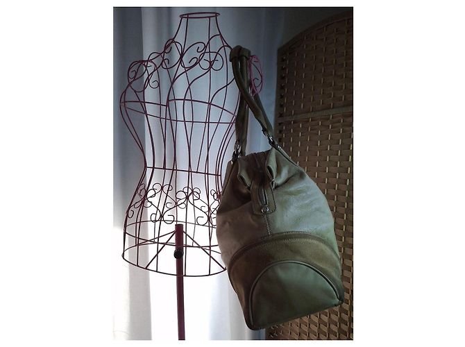 Autre Marque Beige Lederhandtasche - Ansicht 11