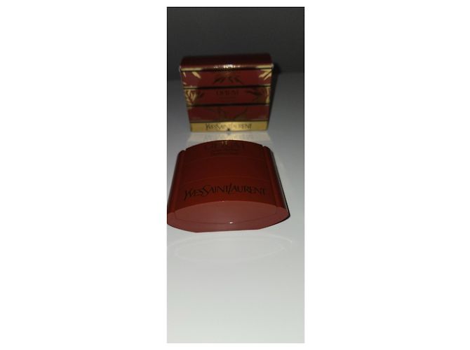 Yves Saint Laurent Sapone OPIUM Yves St Laurent Beige - vista 2