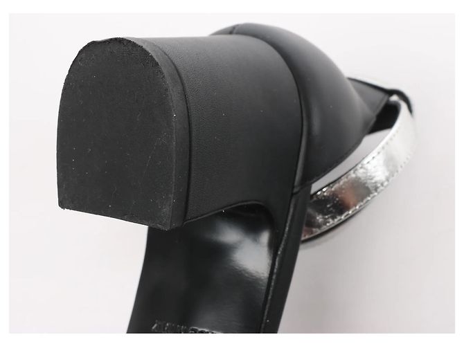 Hermès Sandali in pelle HERMES Manege Kelly in nero e argento, taglia 37 EU - vista 10