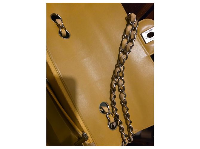 2.55 Borsa Chanel Travel Line con patta gialla in tessuto Giallo - vista 12