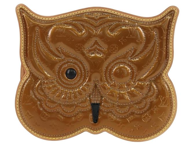 LOUIS VUITTON Pochette Owl Comte De Feu Vernis Bronzo M92268 Auth 172440V - vista 13