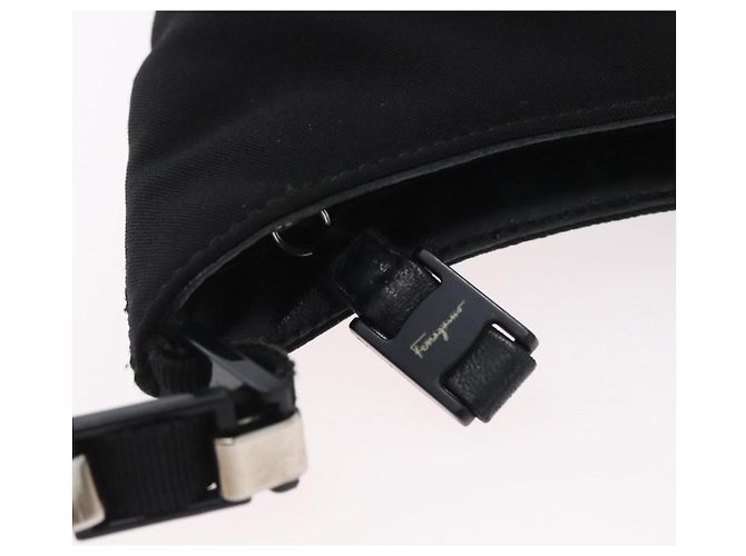 Borsa a Spalla Chain Vala in Nylon Nero Salvatore Ferragamo Auth BA10885 - vista 10