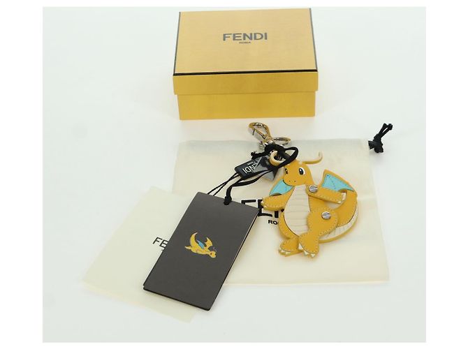 FENDI FENDI x FRGMT x POKMON Dragonite Charm Giallo Auth 167091SM - vista 12