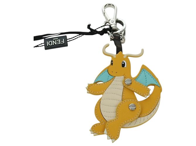 FENDI FENDI x FRGMT x POKMON Dragonite Charm Giallo Auth 167091SM - vista 13