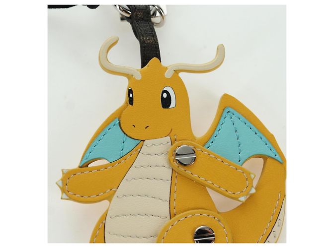 FENDI FENDI x FRGMT x POKMON Dragonite Charm Giallo Auth 167091SM - vista 3