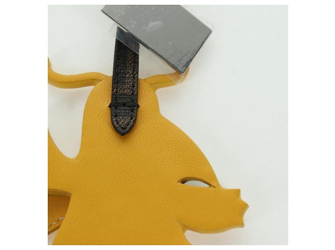 FENDI FENDI x FRGMT x POKMON Dragonite Charm Giallo Auth 167091SM - vista 9