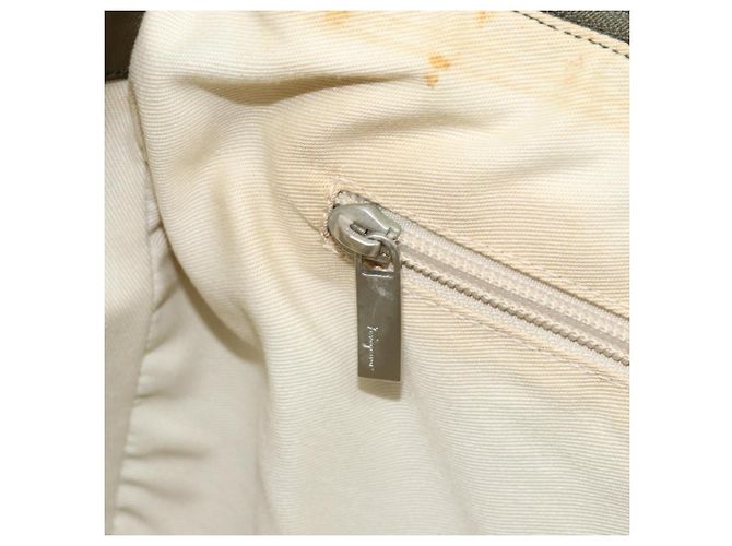 Borsa a Spalla Salvatore Ferragamo in Camoscio Khaki Auth 172292 Cachi - vista 20
