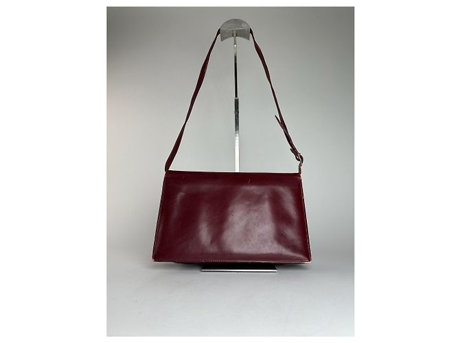 Vintage Givenchy Schultertasche aus Leder in Burgunderrot Bordeaux - Ansicht 10