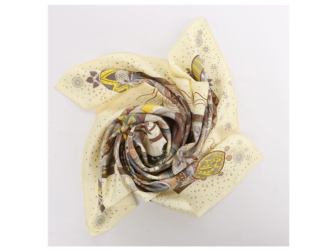 Foulard in seta Hermès Carré 90 "REVE D’AUSTRALIE" in Beige - vista 12