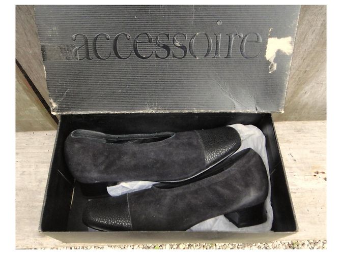 Autre Marque Décolletés Accessoire Diffusion in suede e pelle neri Nero - vista 6