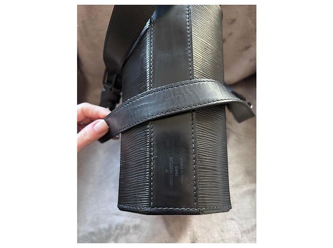 Borsa Tote Epi Sac Plat Louis Vuitton Nera Nero - vista 5