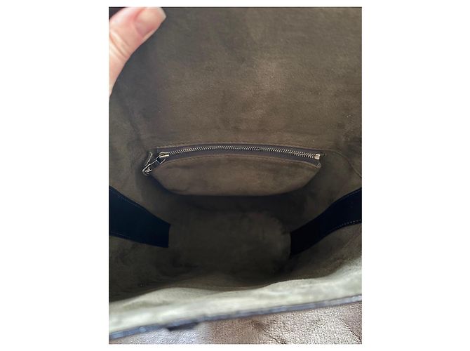 Borsa Tote Epi Sac Plat Louis Vuitton Nera Nero - vista 9